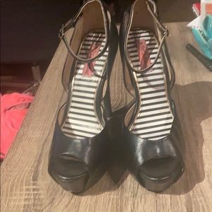 Betsey Johnson black heels